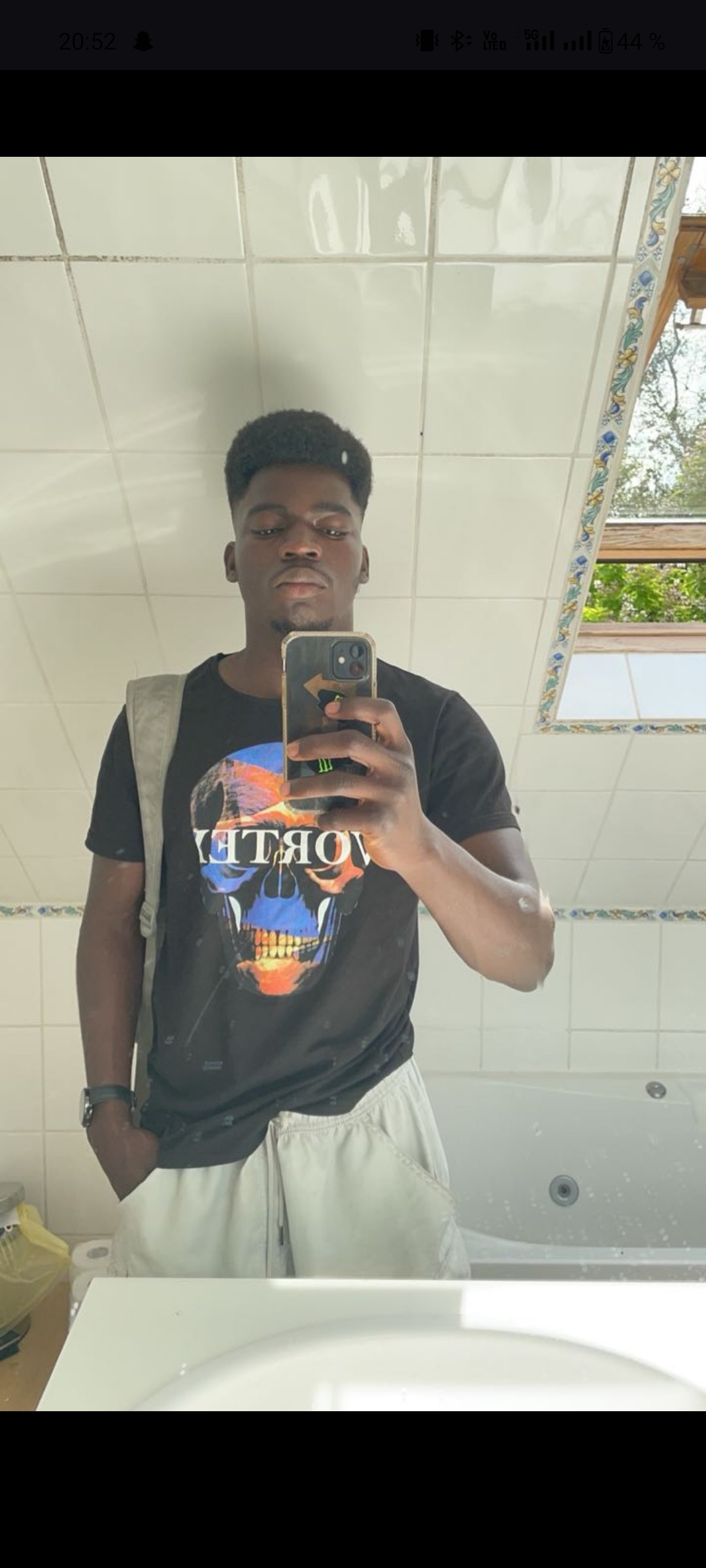 Profil de Taj